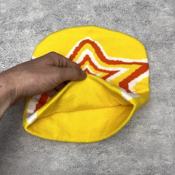 Y2k 2000s yellow star retro beanie - Picture 4 of 7